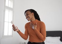 portrait-happy-young-woman